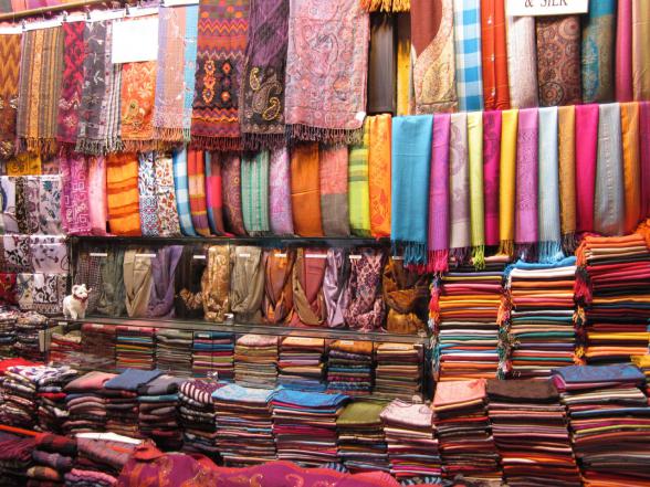 مرکز خرید و فروش شال و روسری خارجی با بهترین کیفیت